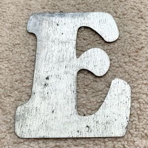 “E” Wall Decor Statement Letter